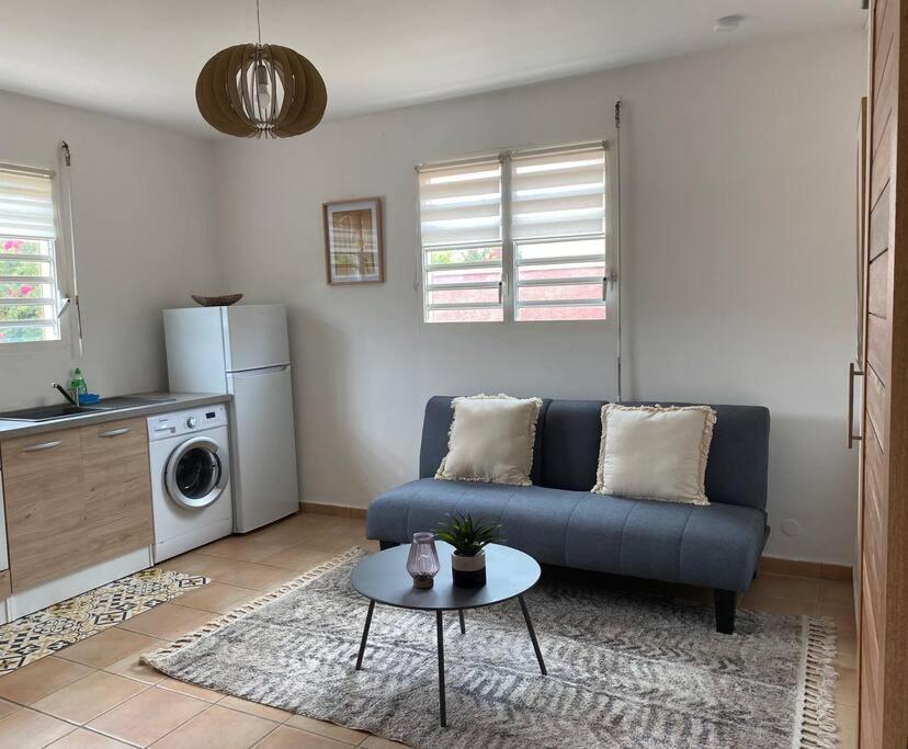 Appartement Cosy & Calme En Rez De Villa Saint-Francois  Exteriör bild